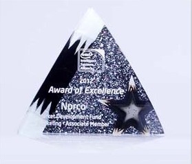 IDF2013,华北工控工控机+工业主板荣获最佳业绩奖