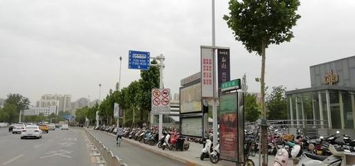 提醒!请看交通标牌 渣土车、水泥罐车…禁止驶入郑州这14条严管示范路