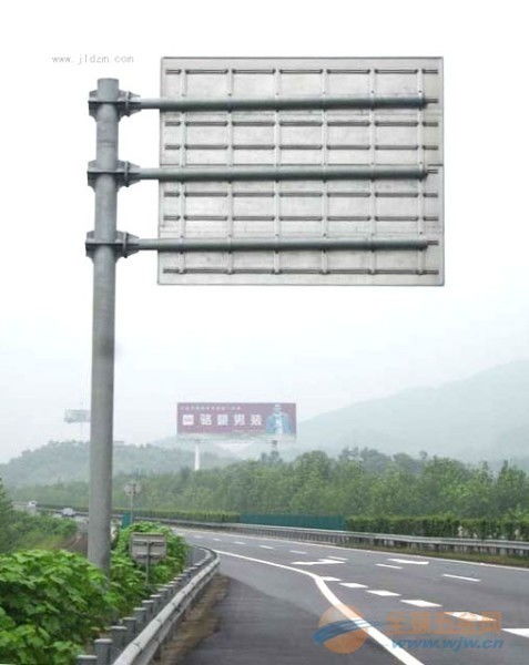 石嘴山市反光公路指示牌设计安装规格齐全